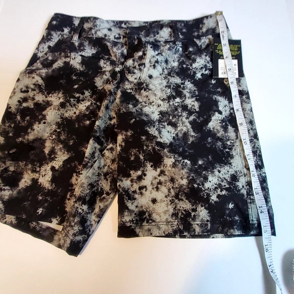 Art Class Boys Black & White Tie-Dye Shorts Size 10 Features Functional Pockets